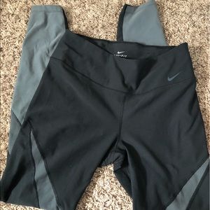 Nike Size M Leggings